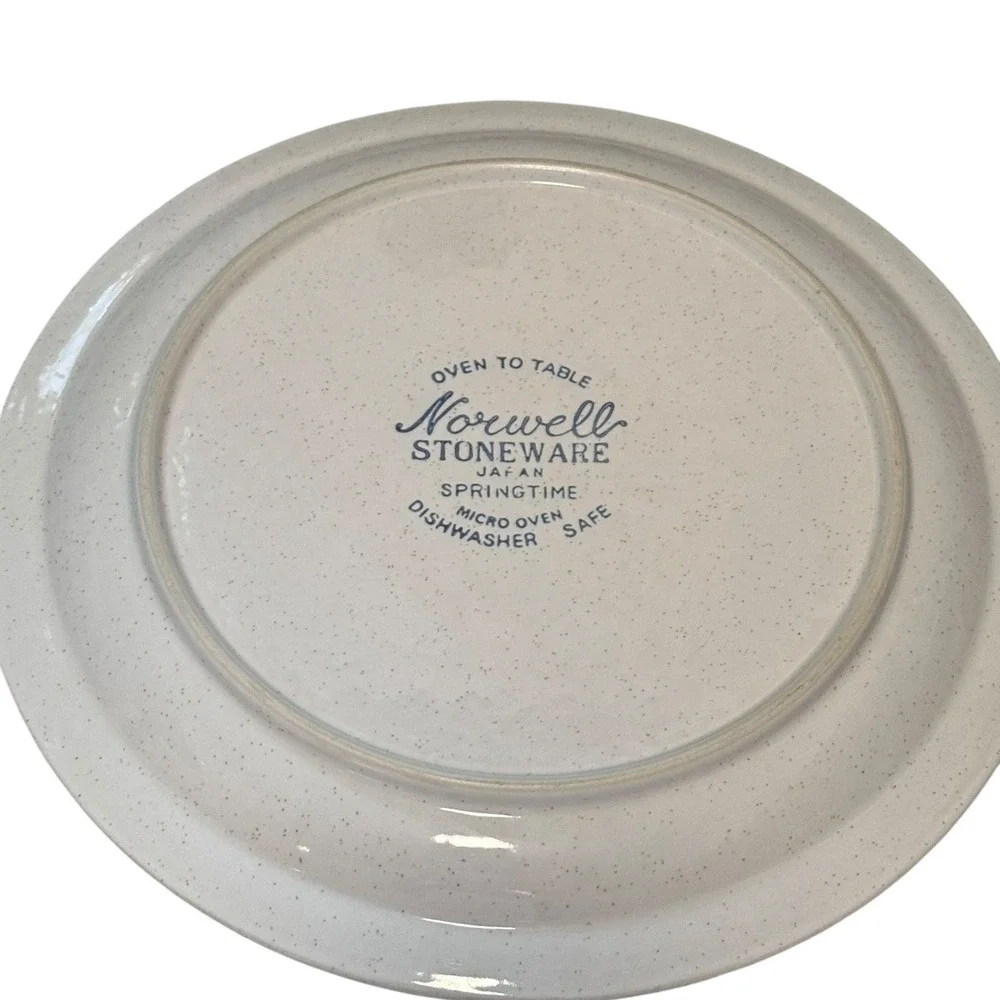 Norwell Stoneware Springtime Dinner Plate Japan 10.5